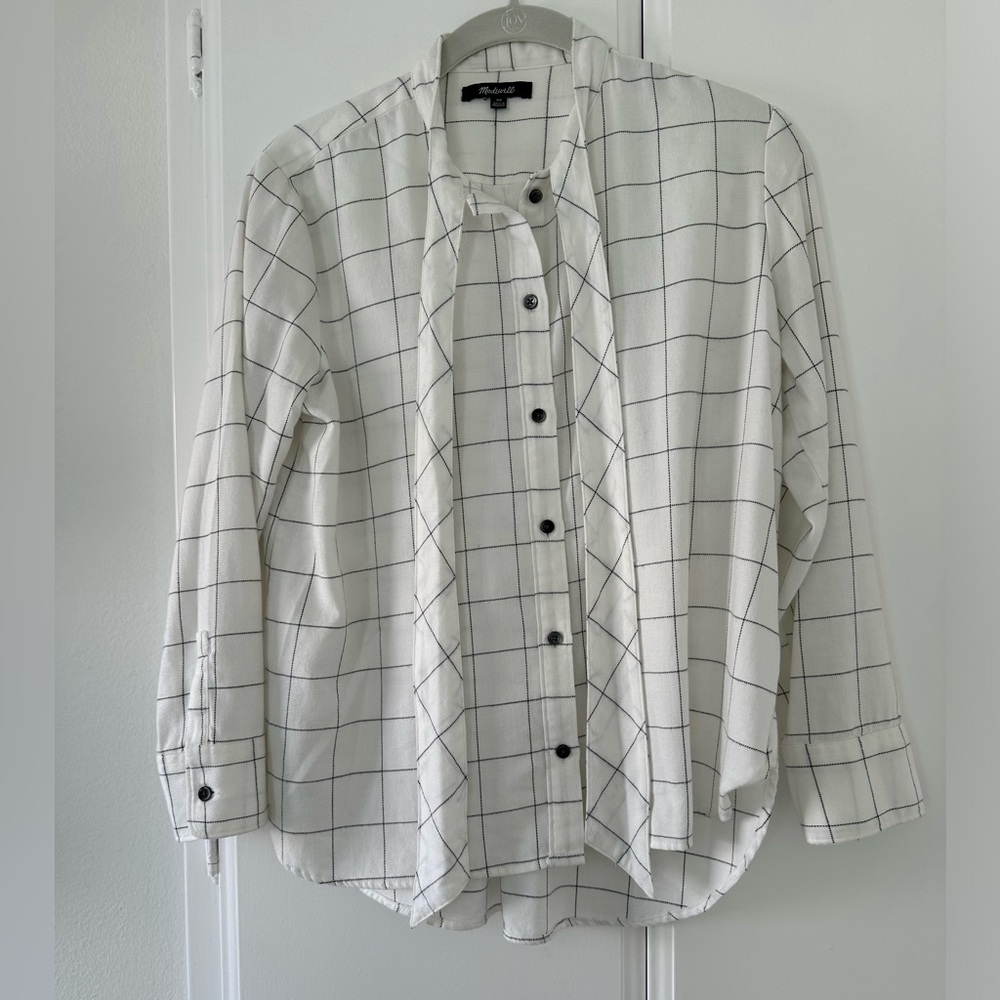 Madewell button down - Picture 2 of 6